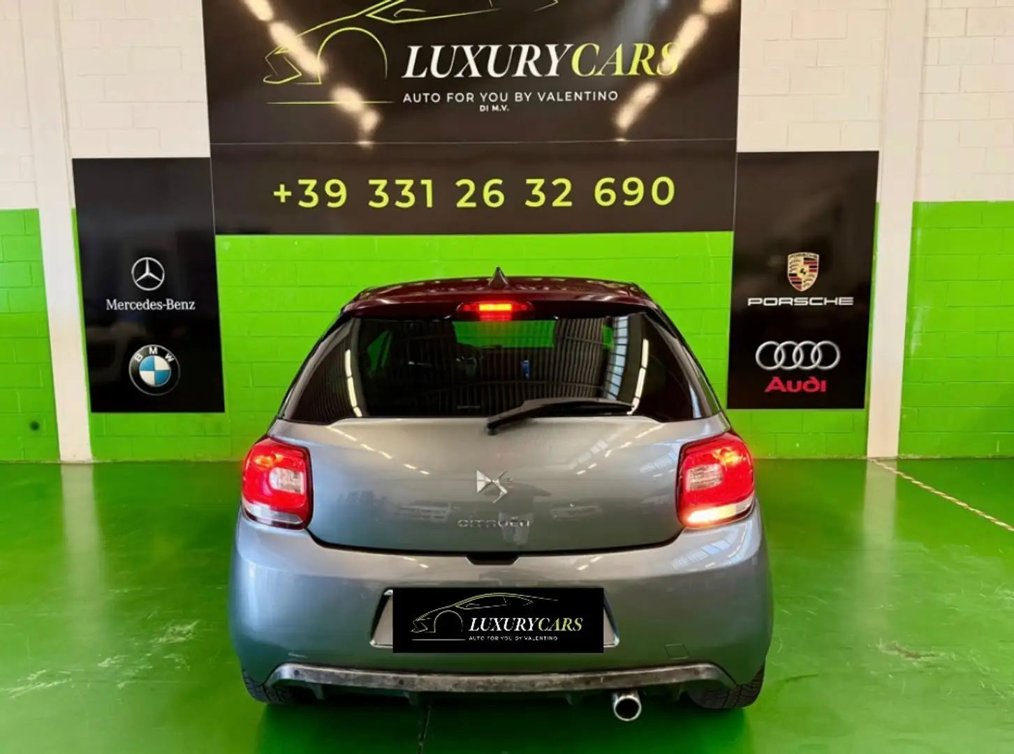Citroen DS3 DS3 1.6 vti So Chic 120cv auto Grijs - 2