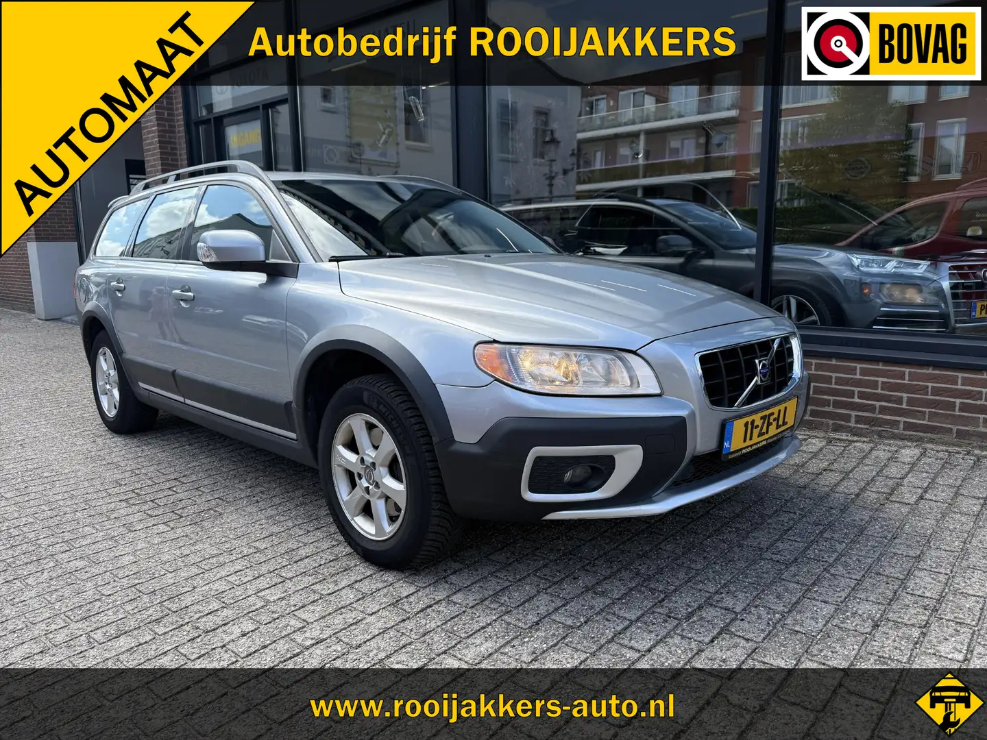 Volvo XC70 3.2 Momentum Gris - 1