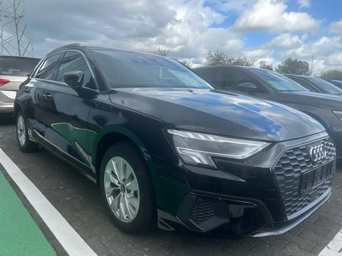 Audi A3 Sportback 40 e-tron, NP: 48.000 € Schwarz - 2