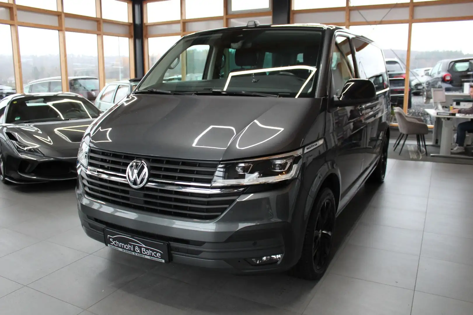 Volkswagen T6 Multivan T6.1 Multivan 2.0 TDI DSG Edition 4Motion Grau - 1