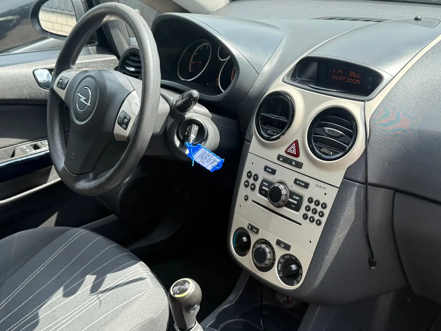 Opel Corsa 1.4-16V Enjoy Panoramadak Airco 5D Nieuwe Apk Чорний - 2