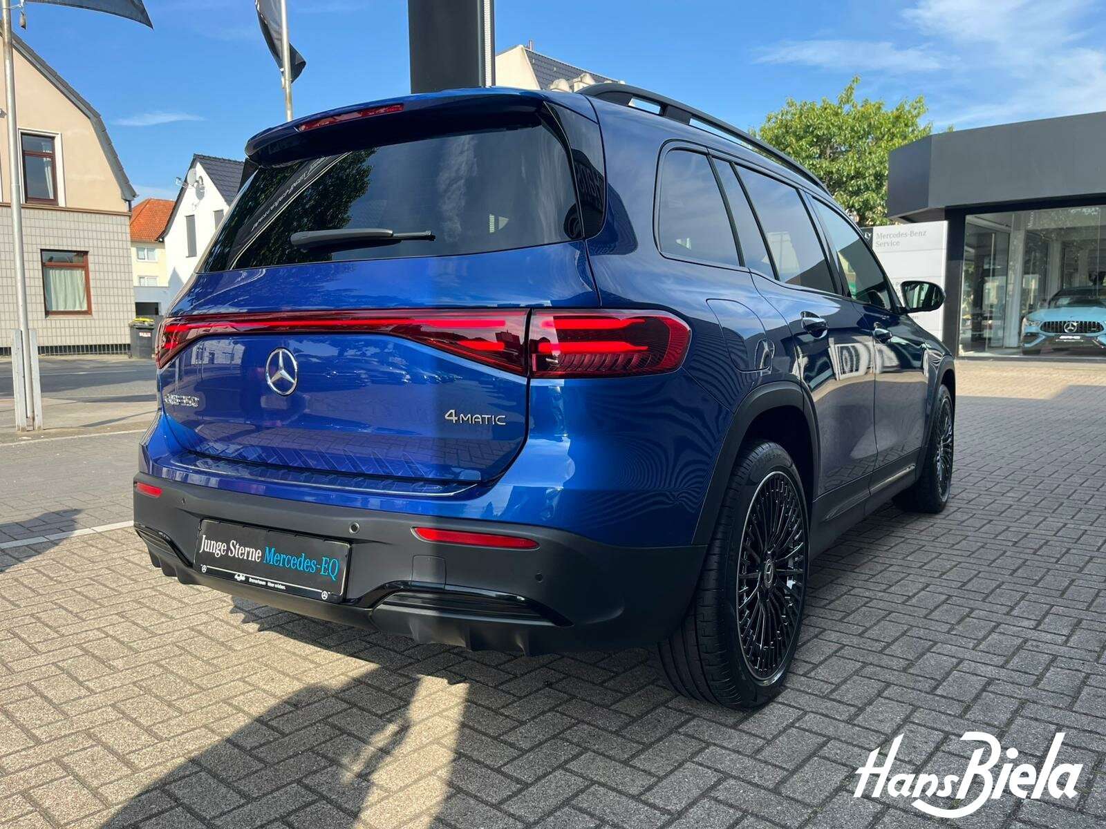 Mercedes-Benz EQB