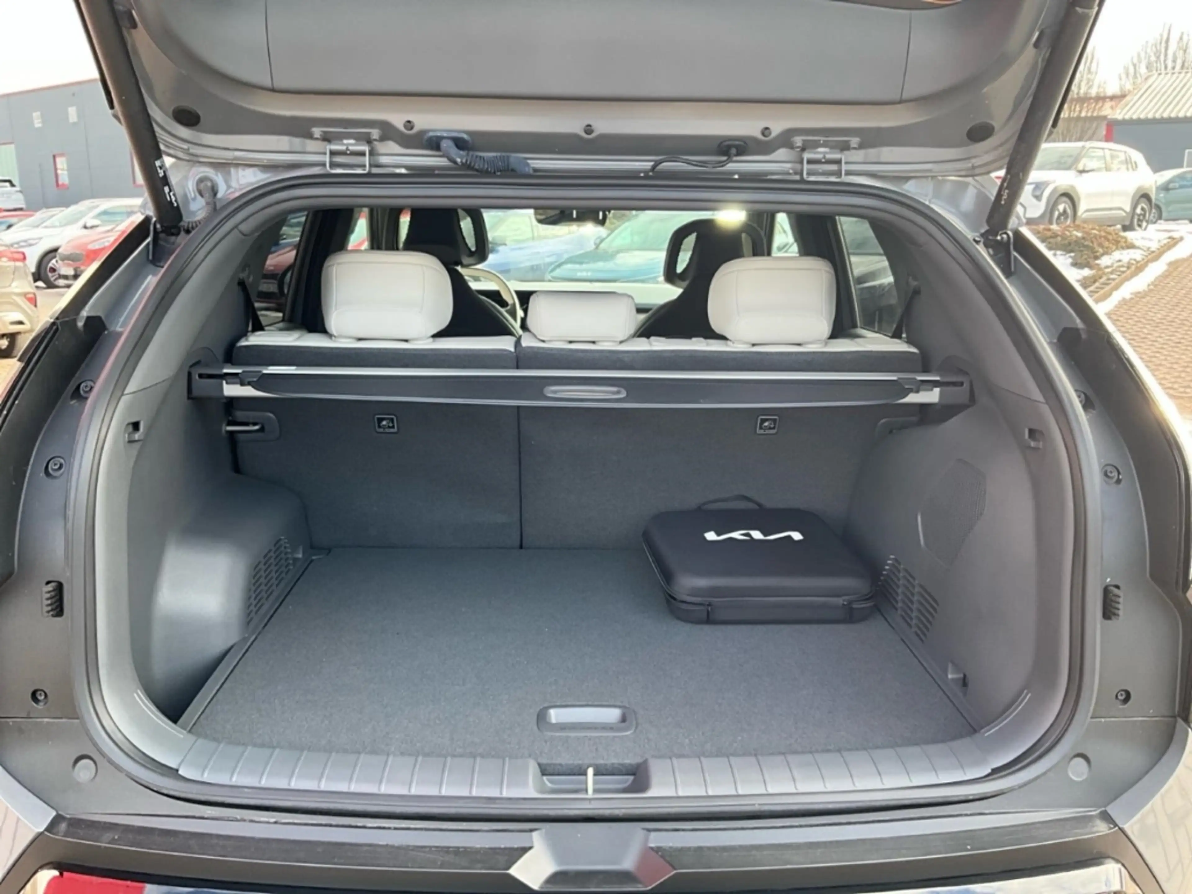 Kia EV3 GT-Line 81,4 *AHK* P10+P11 Drive Komfort 360° ACC — photo 12