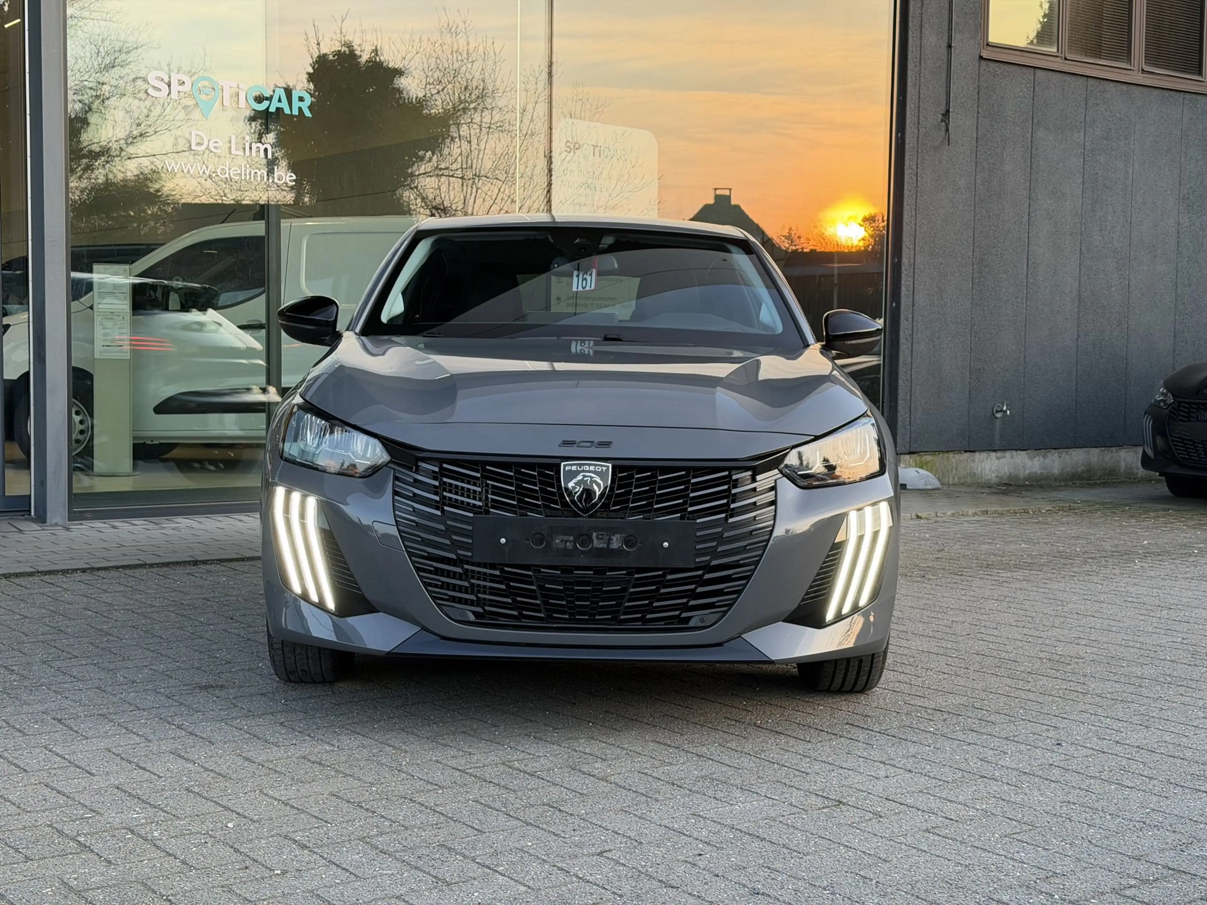 Peugeot 208 Allure 1.2T Automaat *Navi*Camera*CarPlay* — photo 6