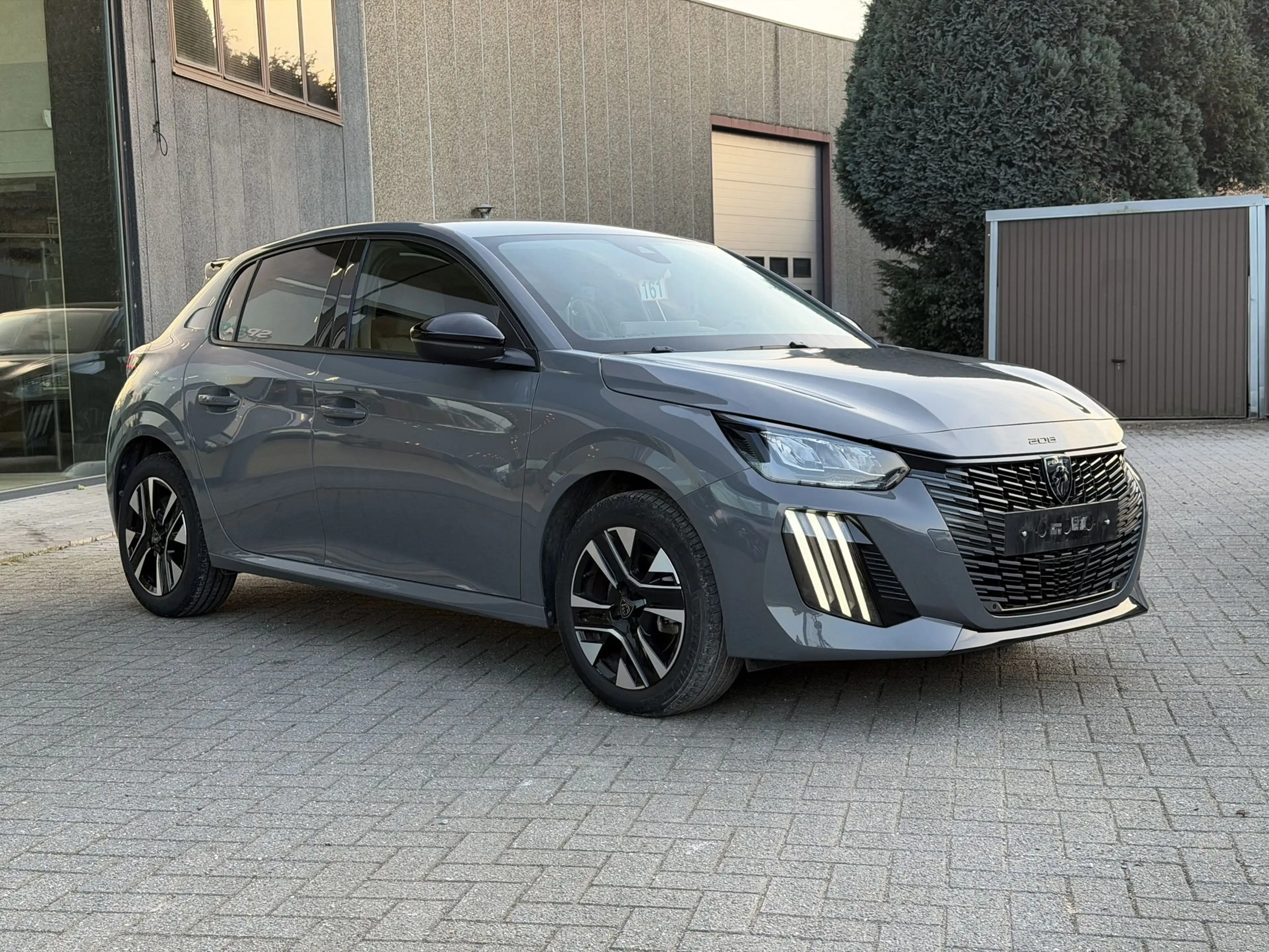 Peugeot 208 Allure 1.2T Automaat *Navi*Camera*CarPlay* — photo 2