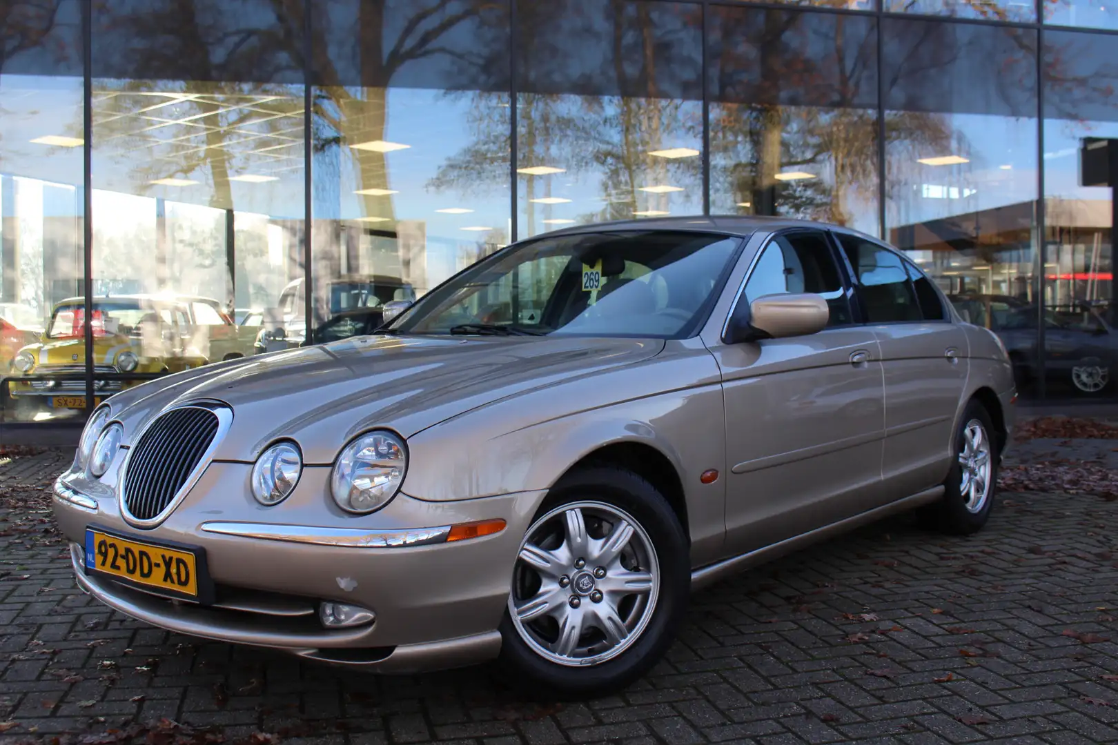Jaguar S-Type 3.0 V6 NIEUWE APK! NETTE AUTO Bej - 1