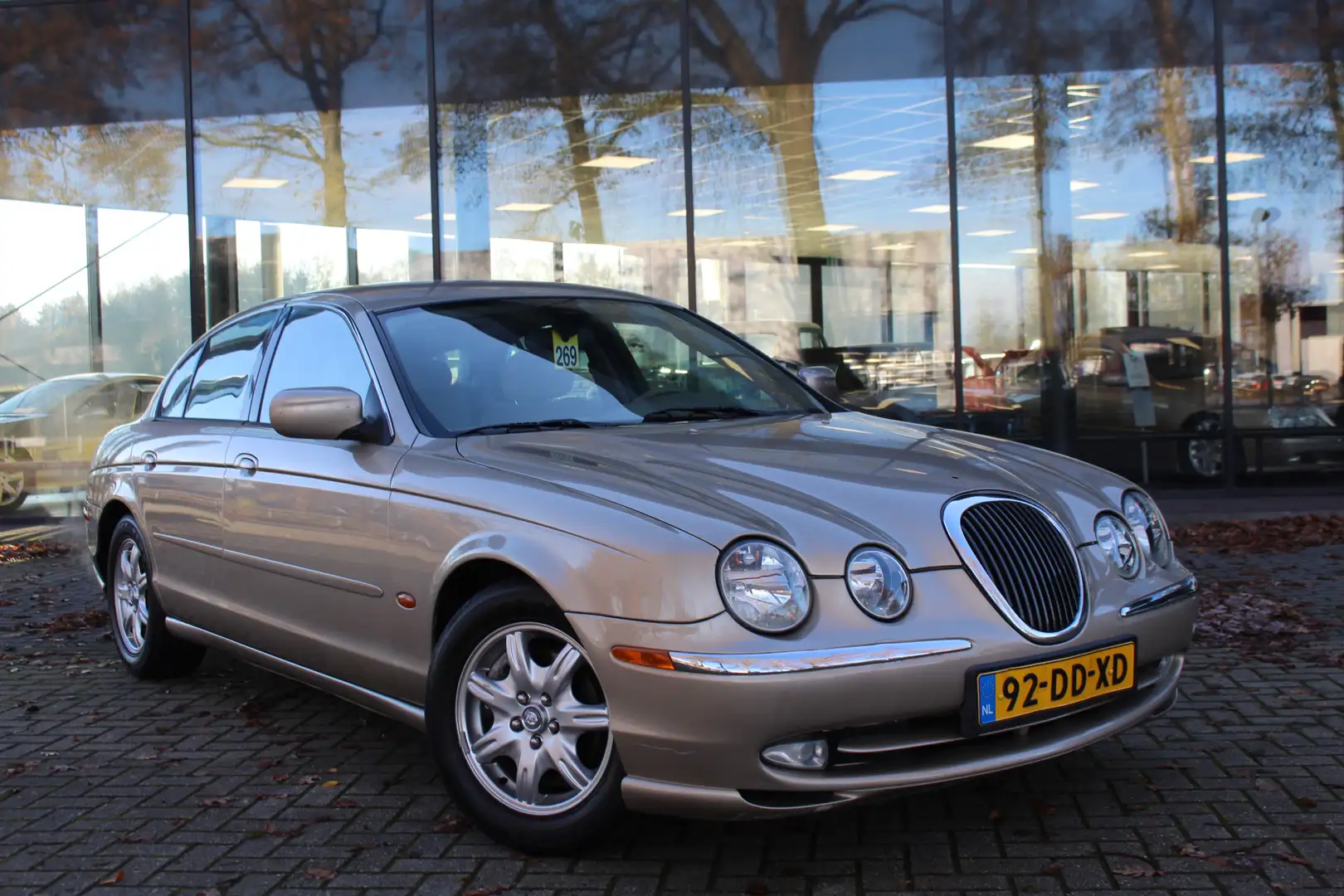 Jaguar S-Type 3.0 V6 NIEUWE APK! NETTE AUTO Bej - 2