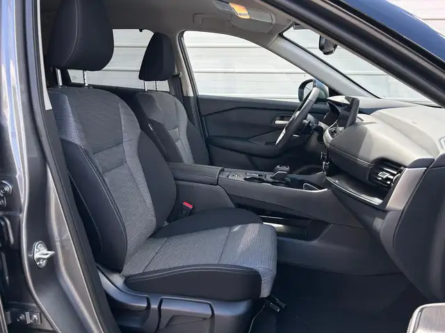 Nissan X-Trail view 13