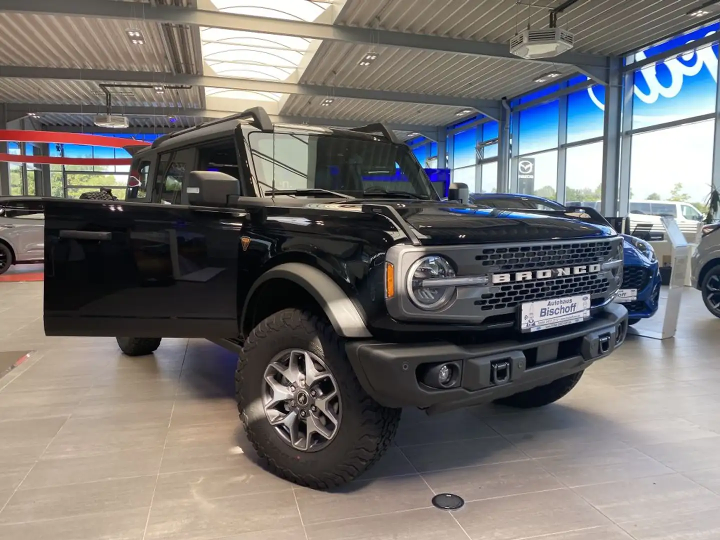 Ford Bronco 2.7 EcoBoost V6 Badlands Schwarz - 1