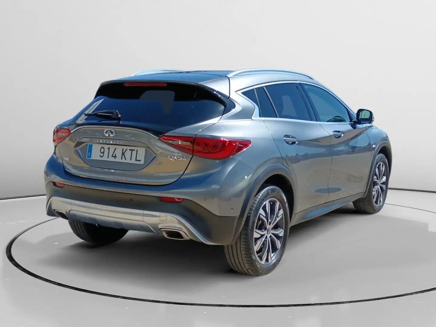 Infiniti QX30 2.0 AWD Sport Šedá - 2