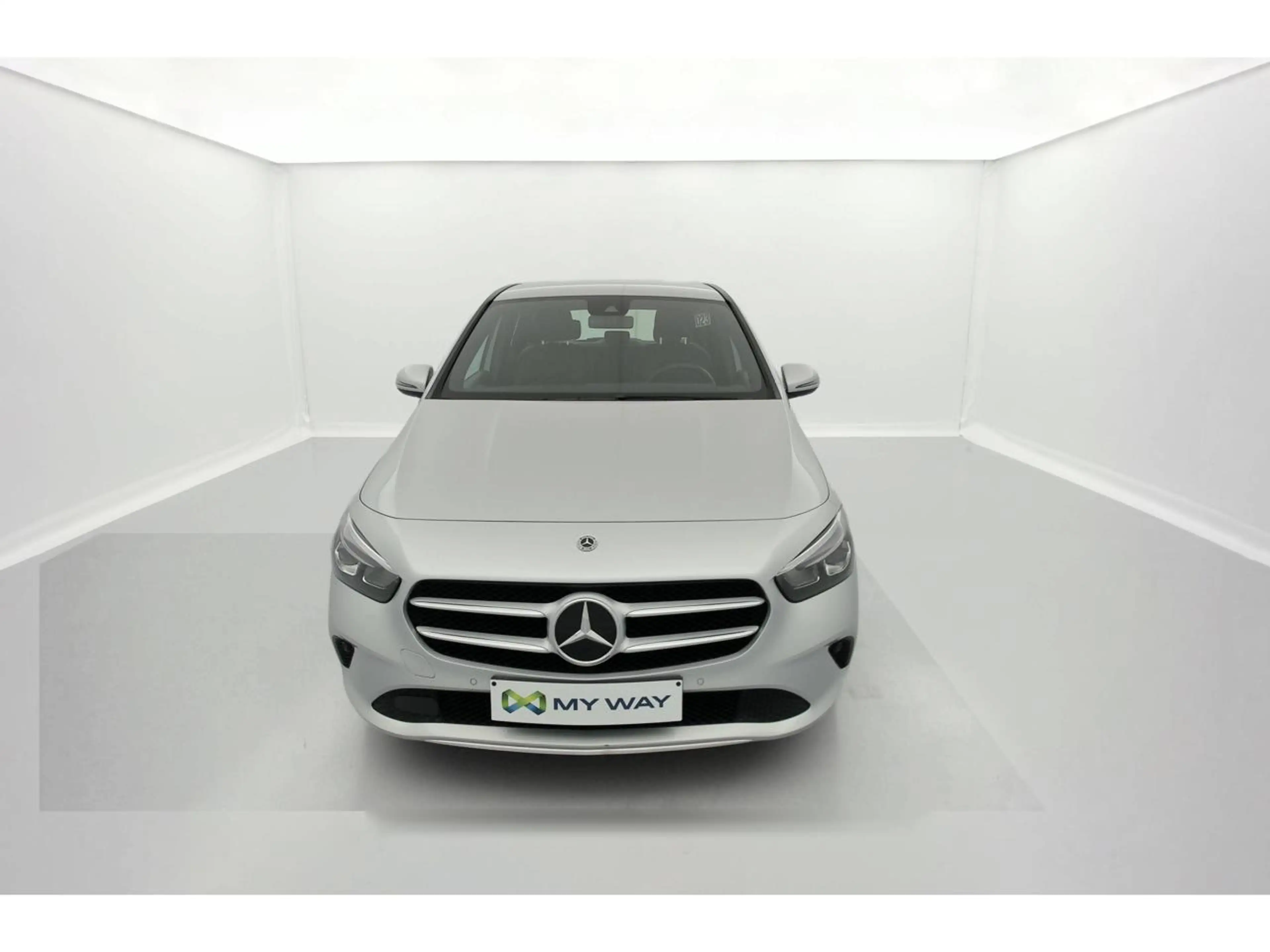 Mercedes-Benz B 180 B 180 Business Luxury Line — photo 2