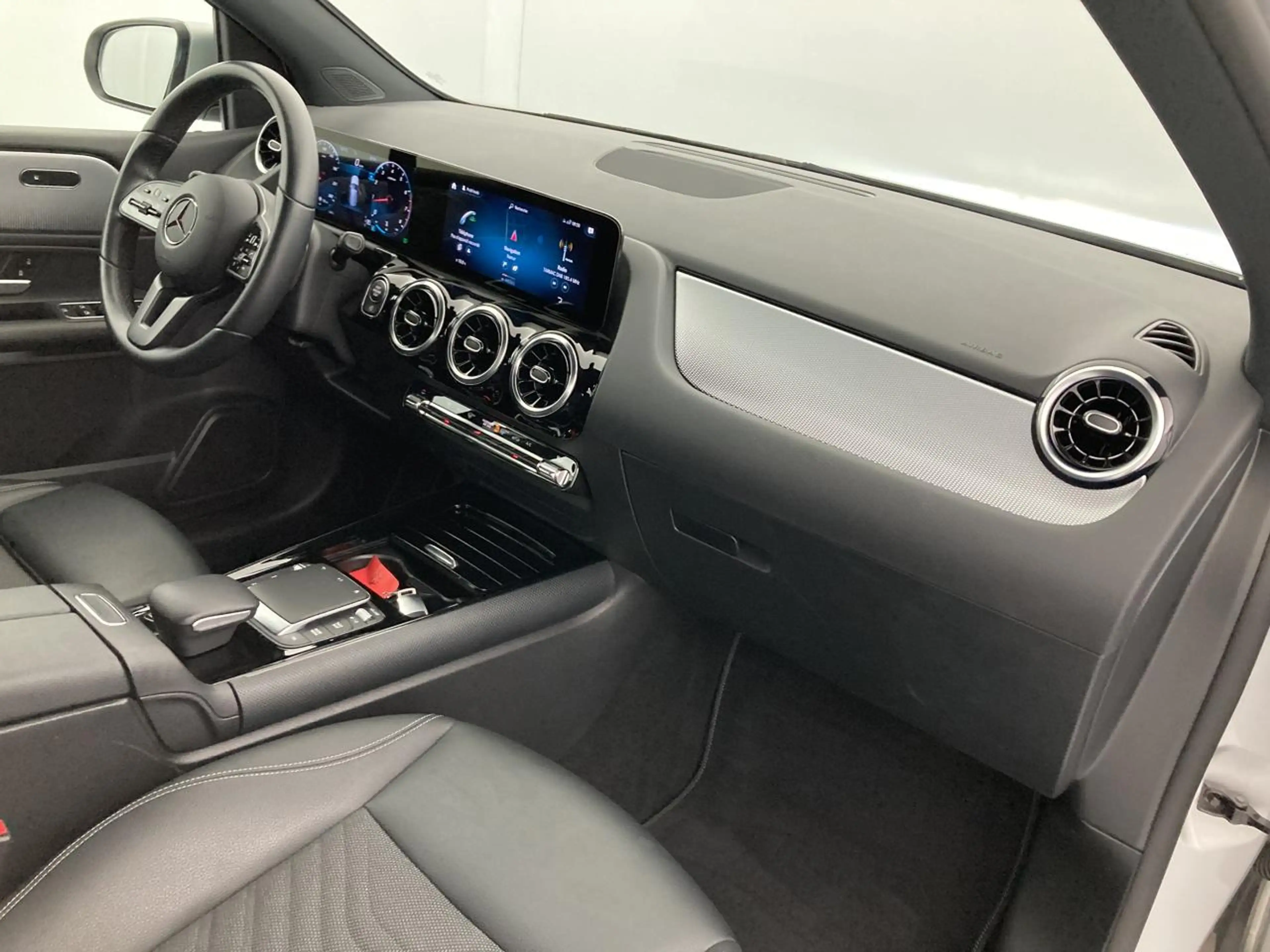 Mercedes-Benz B 180 B 180 Business Luxury Line — photo 10