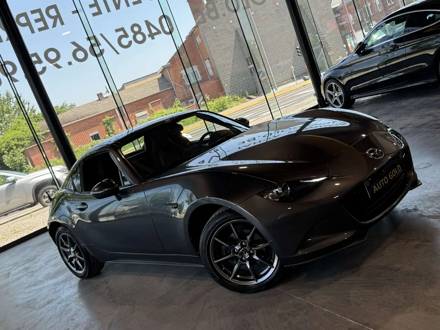 Mazda MX-5 1.5i 132CV/FULLOPTIONS/BOSE/CABRIOLET/HARDTOP Gris - 2