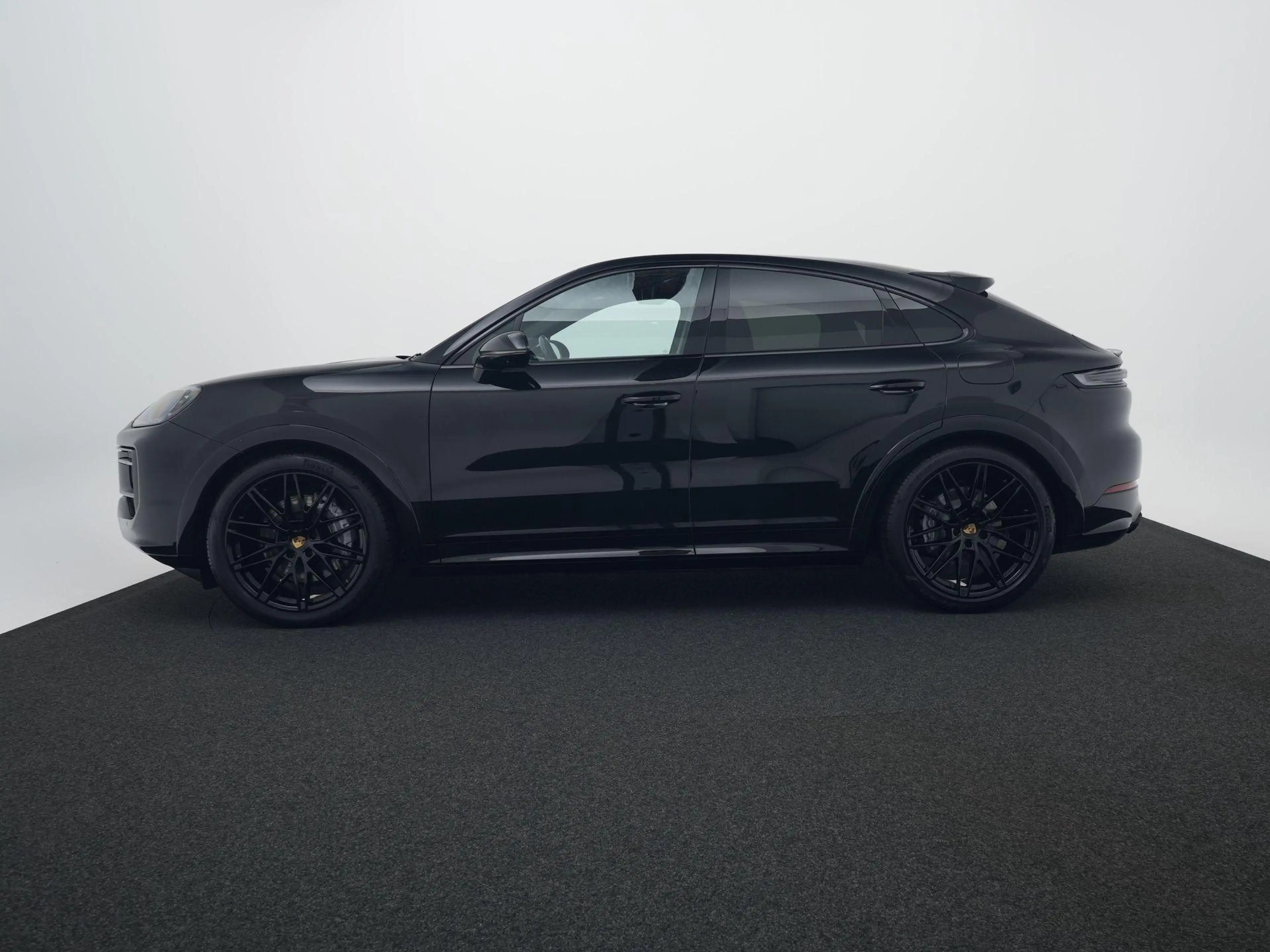 Porsche Cayenne E-Hybrid Coupé — photo 2