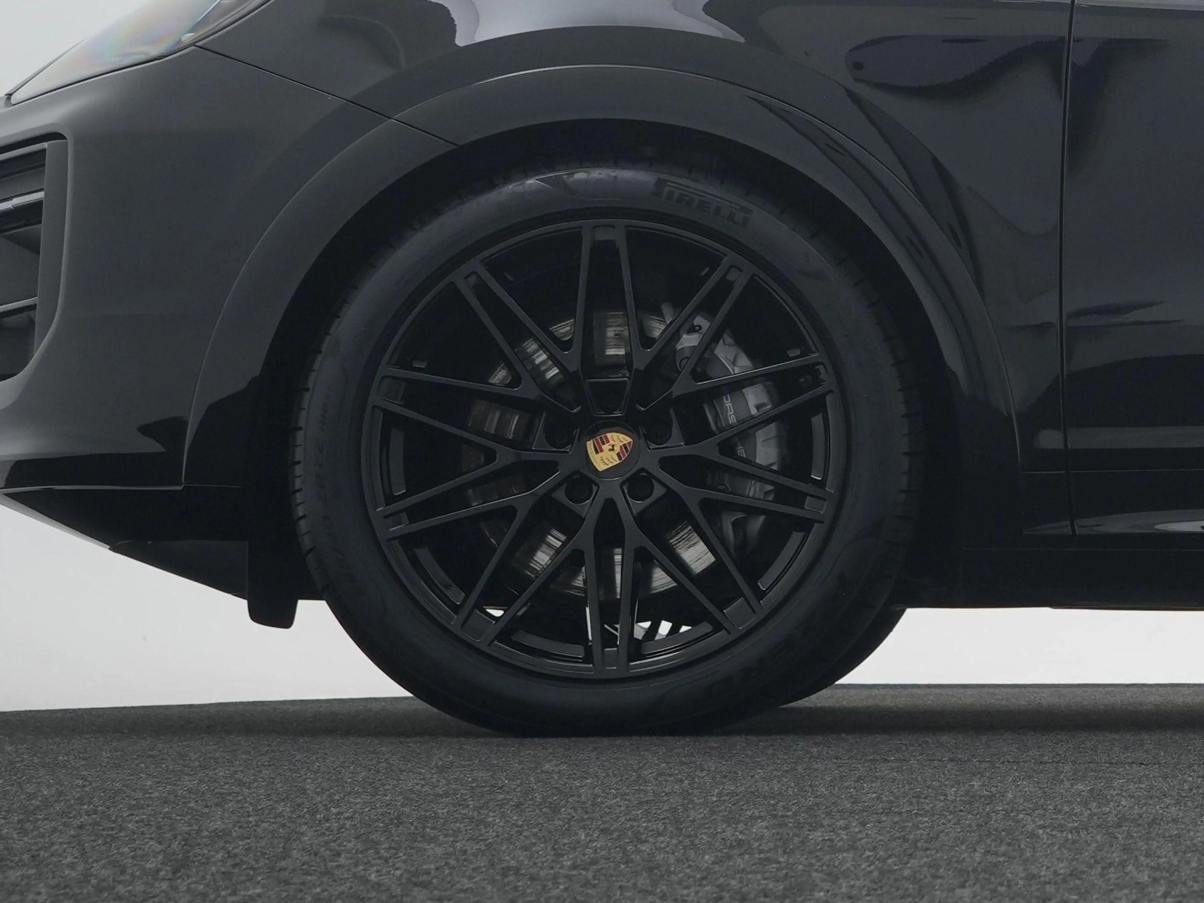 Porsche Cayenne E-Hybrid Coupé — photo 7