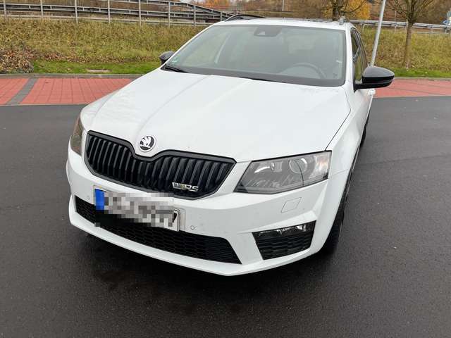 Skoda Octavia Octavia Combi 2.0 TDI (Green tec) DSG RS