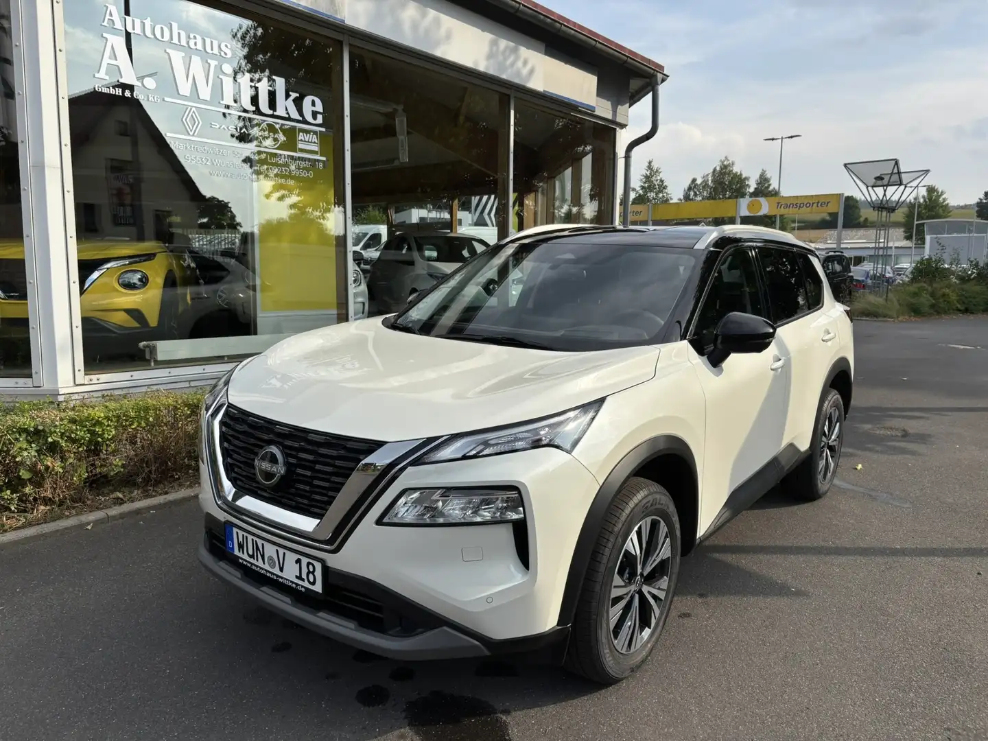 Nissan X-Trail N-Connecta1.5 VC-T MHEV Xtronic 4x2 5Si Zwart - 1