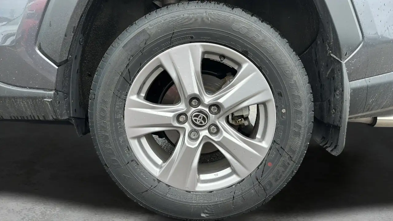 Toyota RAV 4 снимка Toyota RAV 4