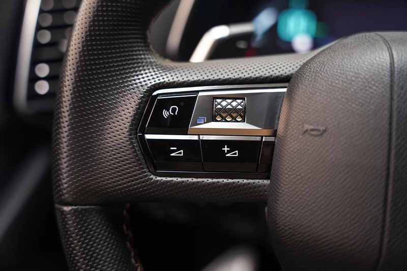 DS Automobiles DS 7 Crossback E-Tense 225 Performance Line Aut. [ Navigatie Came — photo 15