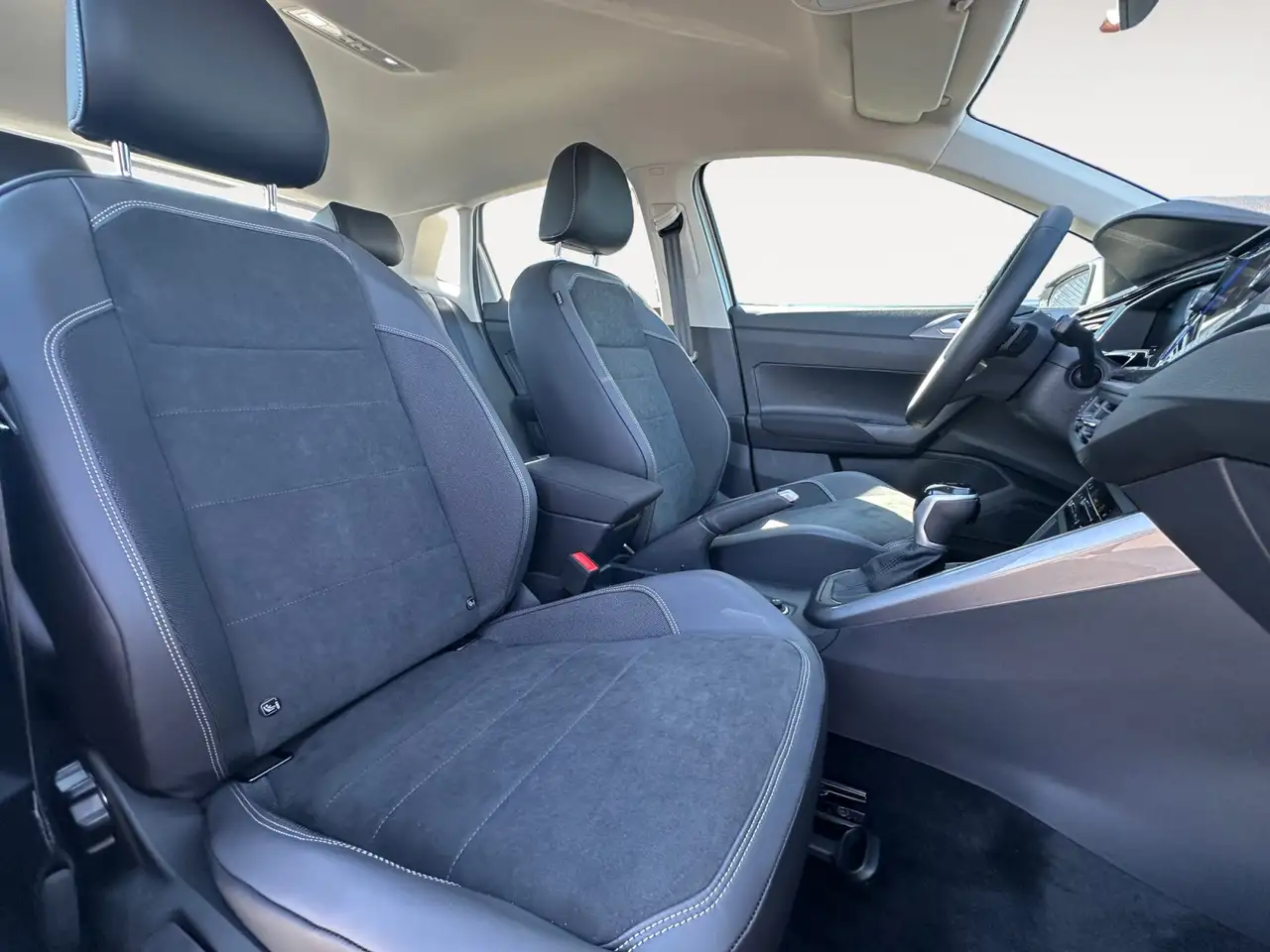 Volkswagen Polo Citadine 5 portes — photo 11