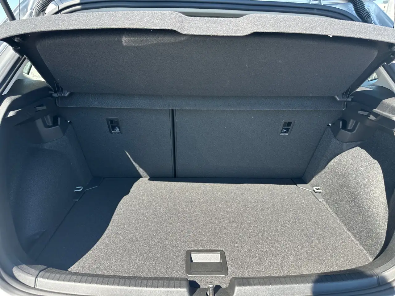 Volkswagen Polo Citadine 5 portes — photo 16