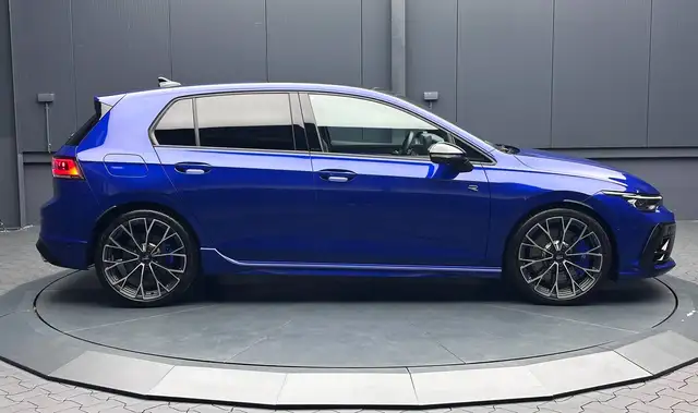 Volkswagen Golf view 6