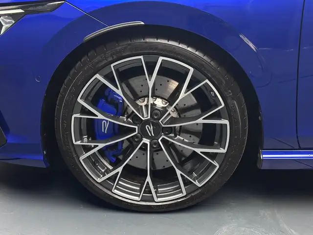 Volkswagen Golf view 9