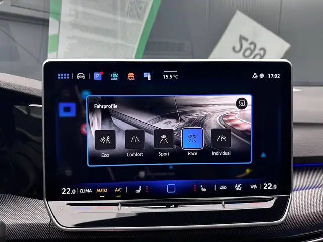 Volkswagen Golf view 24