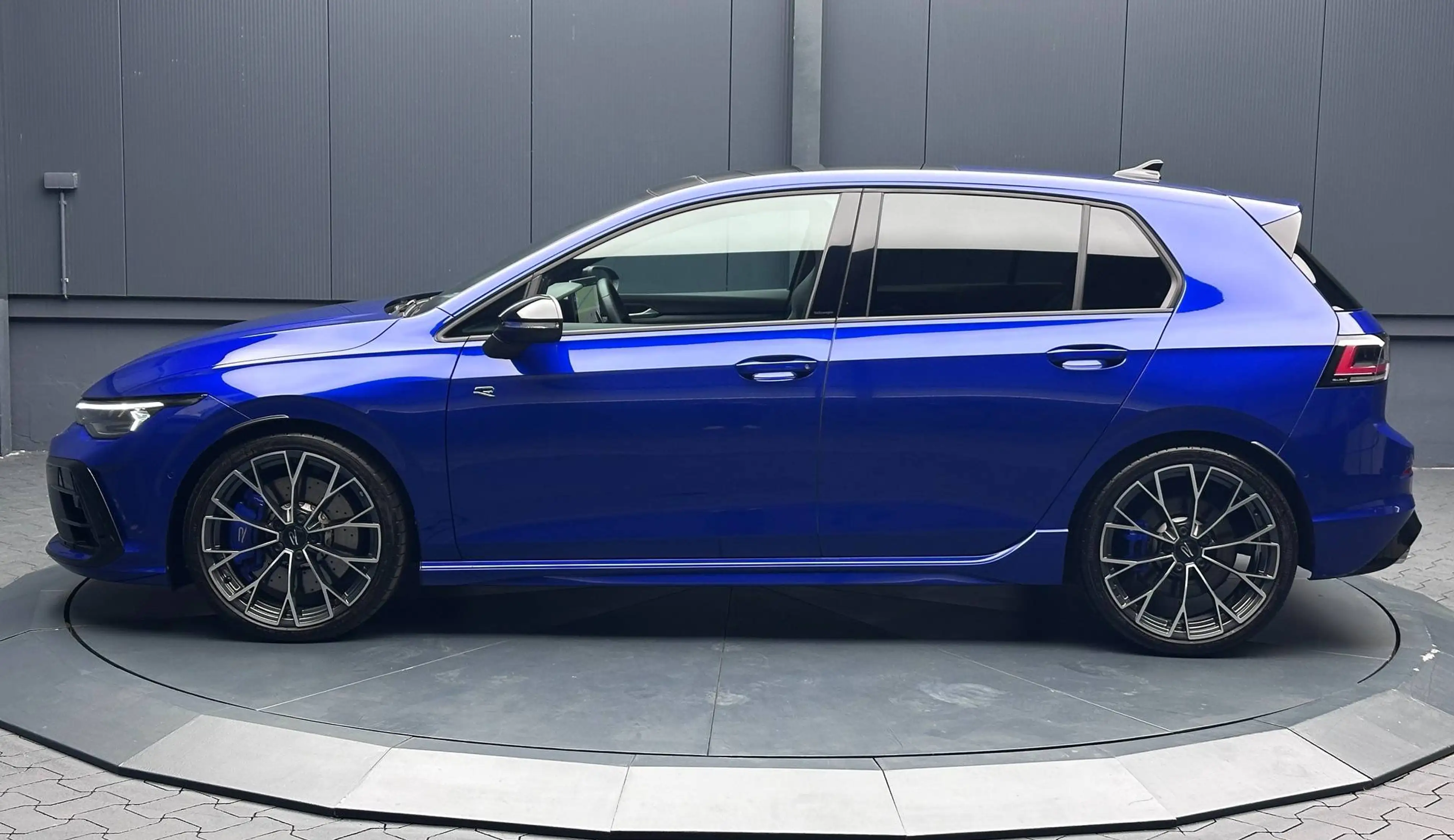 Volkswagen Golf R 4Motion *Black Style*19Zoll*PANORAMA*H&K*HeadUp* — photo 2
