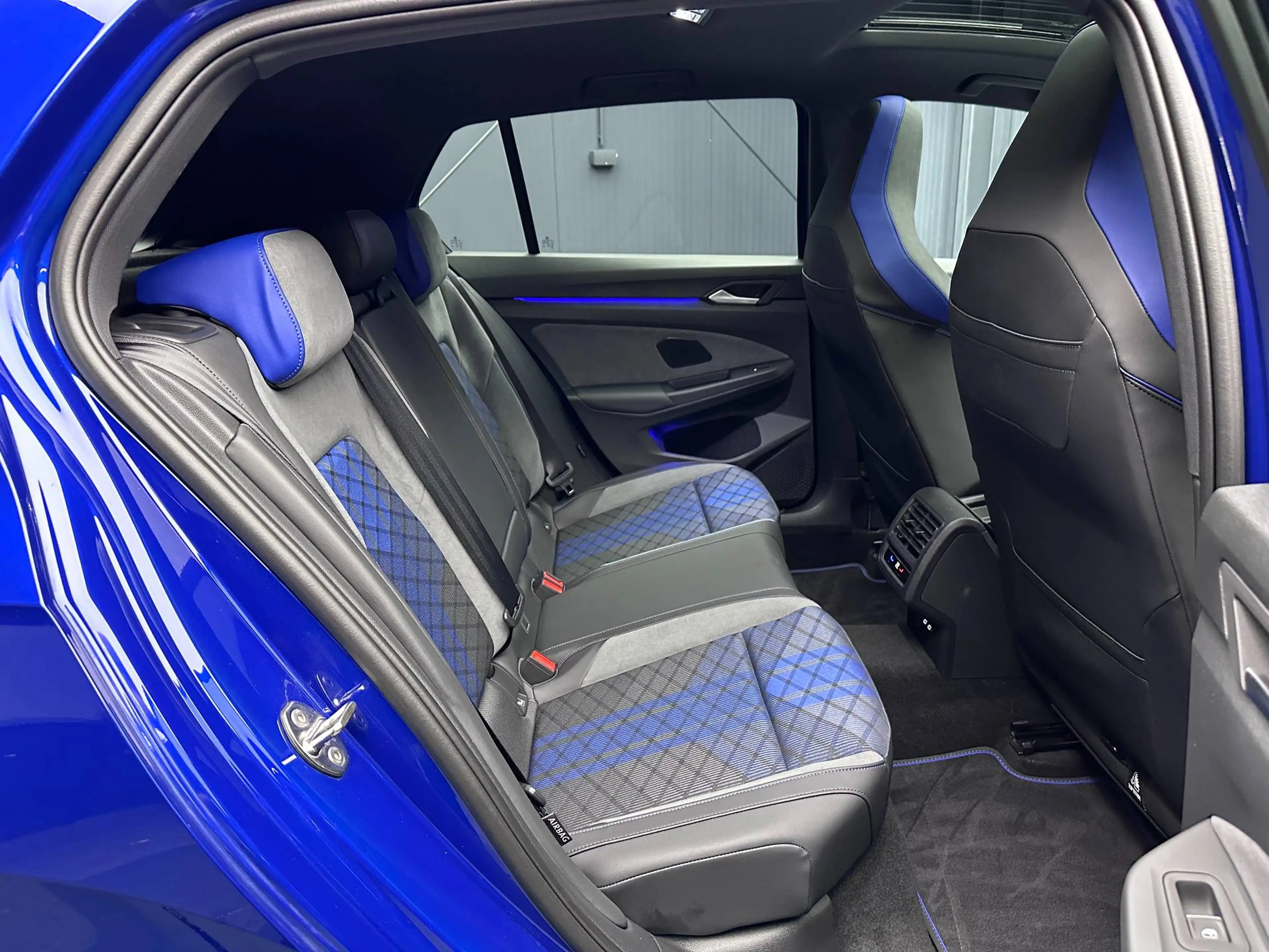 Volkswagen Golf R 4Motion *Black Style*19Zoll*PANORAMA*H&K*HeadUp* — photo 31