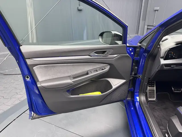 Volkswagen Golf view 14