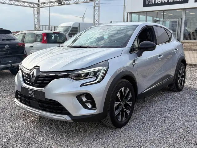 Renault Captur HEV techno