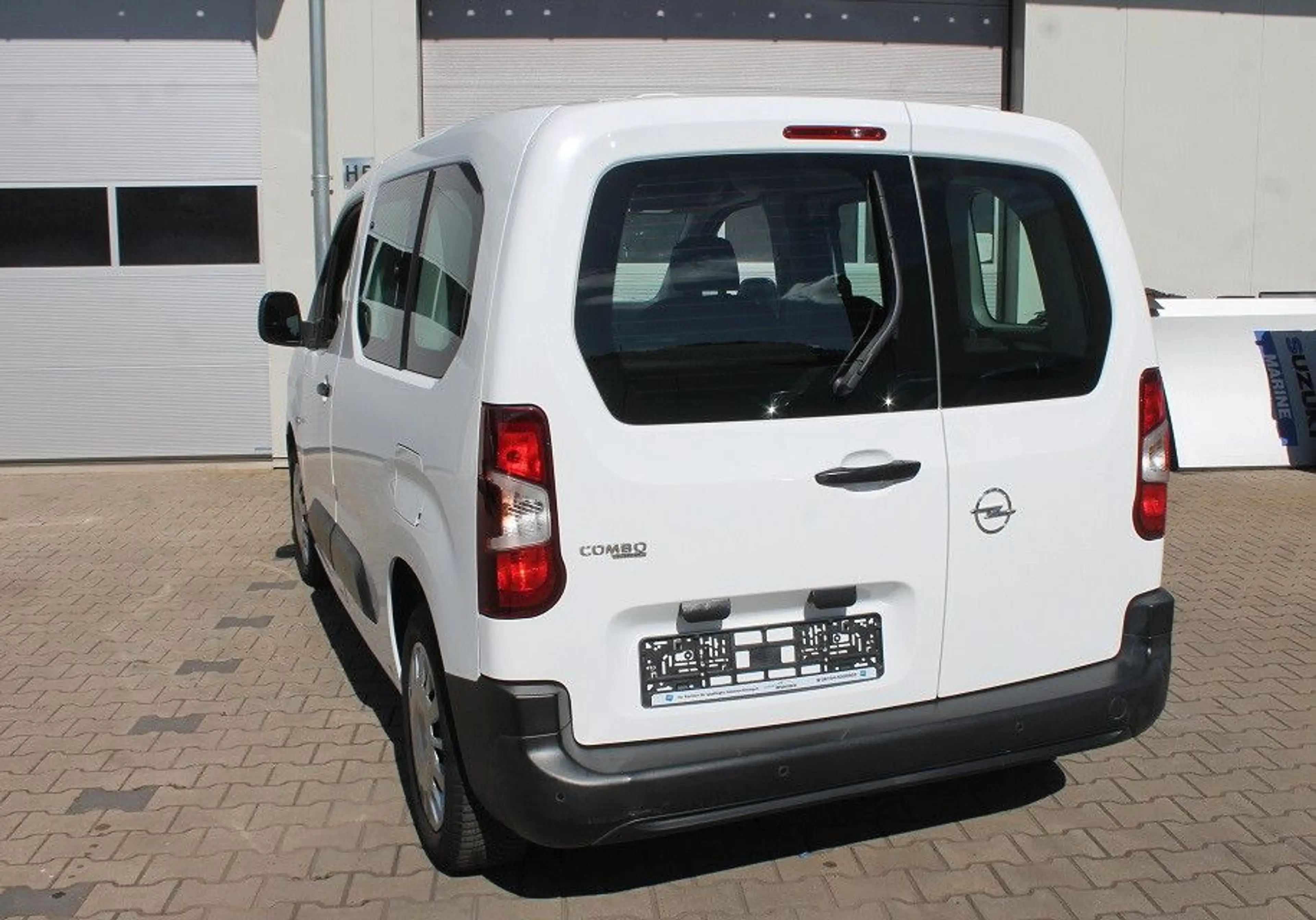 Opel Combo Life Combo Tüv  neu,S-Heft gepfl ,gt. Zustand,Finanz — photo 7