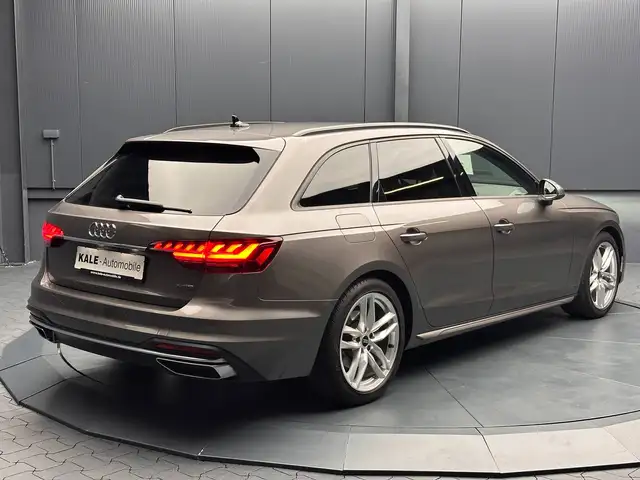 Audi A4 view 5