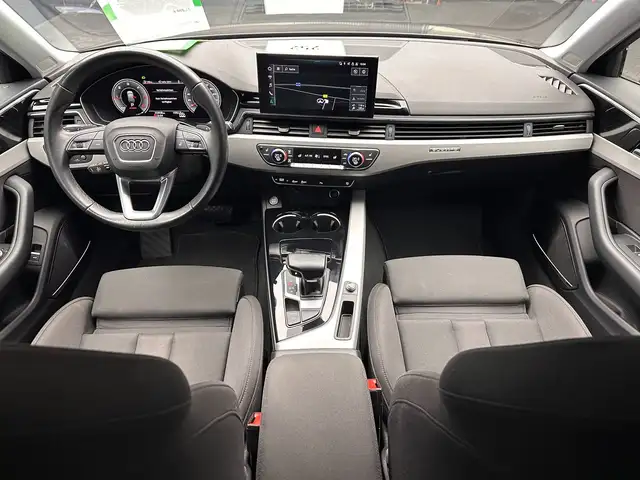 Audi A4 view 12