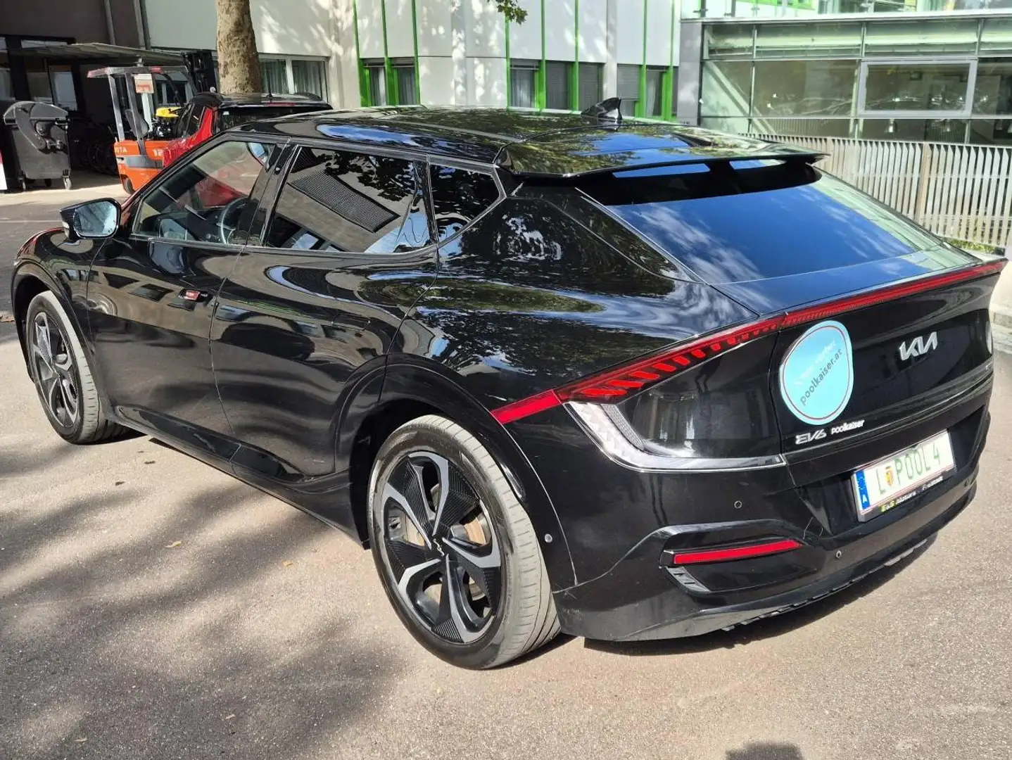 Kia EV6 EV6 AWD 77,4kWh GT-Line Premium Aut. GT-Line Premium Schwarz - 2