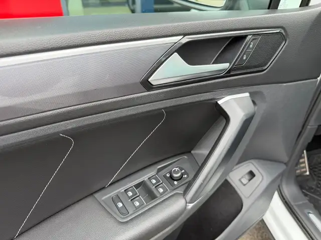 Volkswagen Tiguan view 14