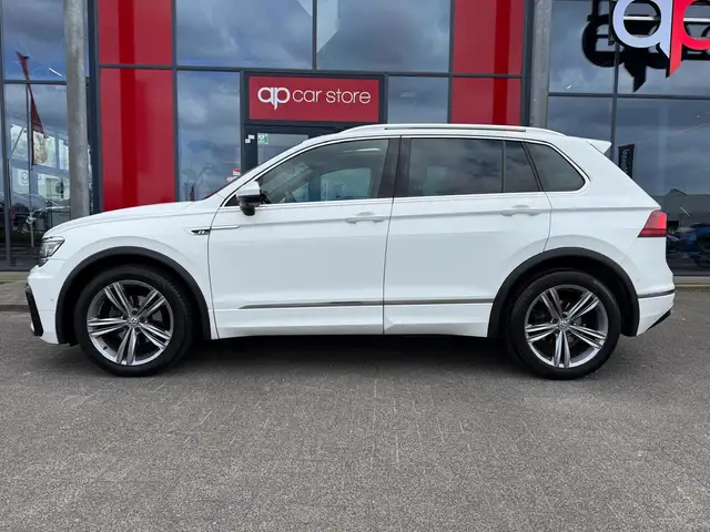 Volkswagen Tiguan view 6
