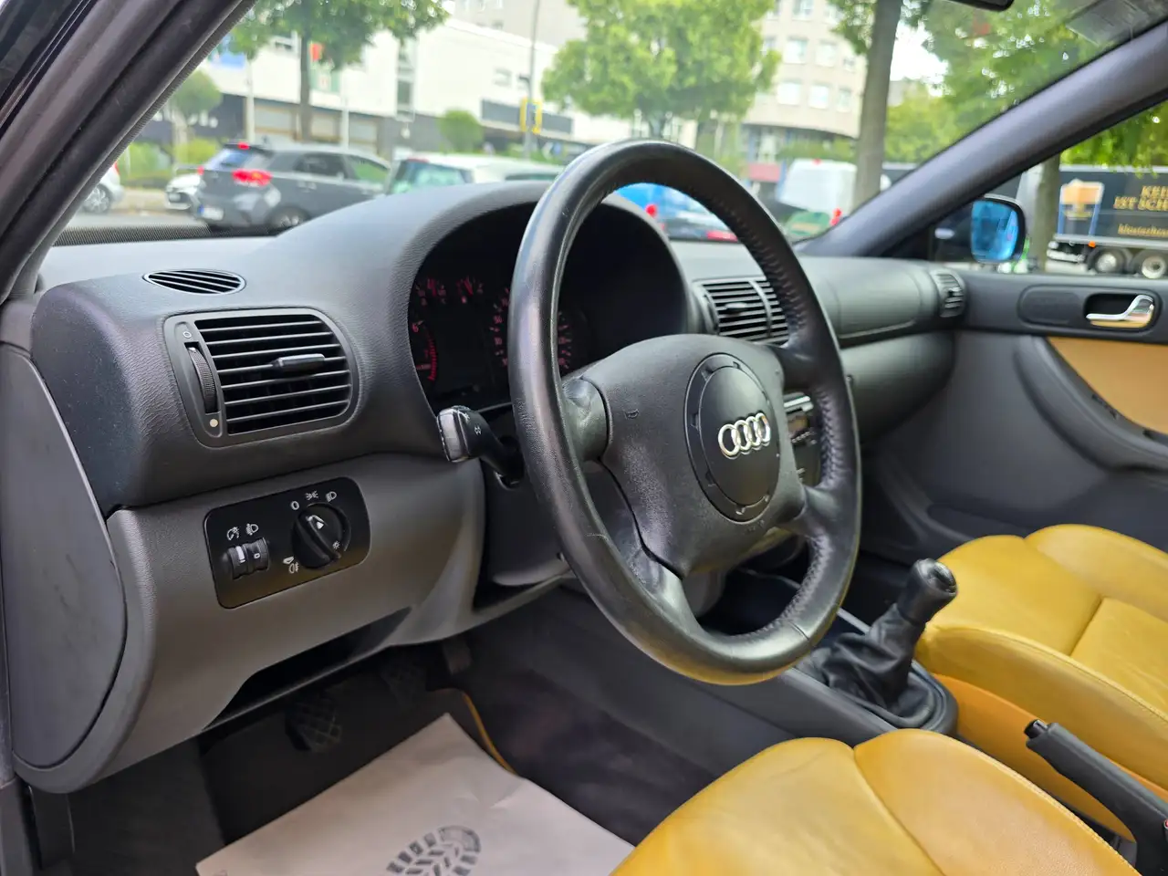 Audi A3 1.6 Attraction/Voll Leder Sitze/Klimaautomatik/Servo/Zentralverriegelung, foto 6