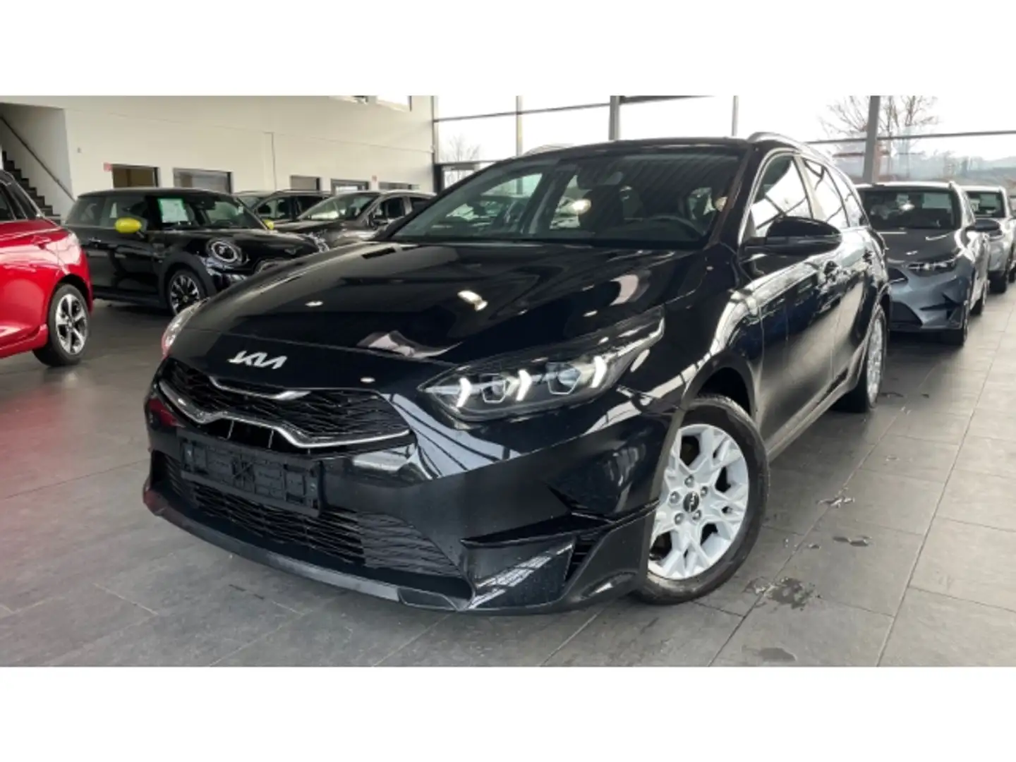 Kia Ceed SW / cee'd SW 1.5 T-GDI Navi LED Kamera DAB CarPlay SHZ LenkradH Noir - 1