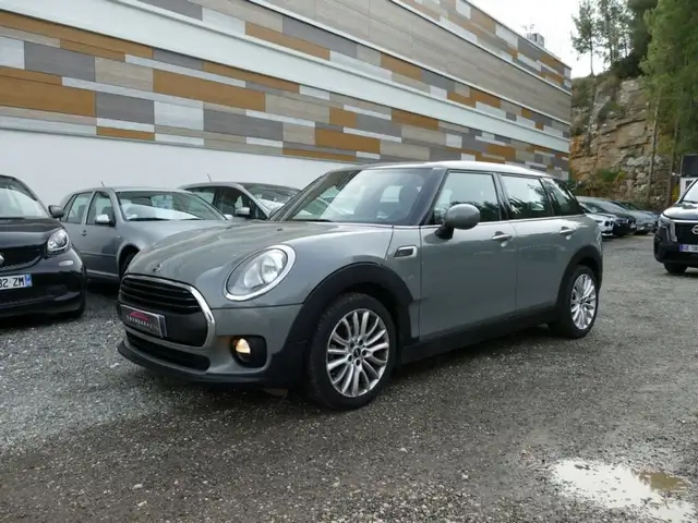 MINI Cooper Clubman F54 One D 116 ch Edition Hyde Park toit ouvrant