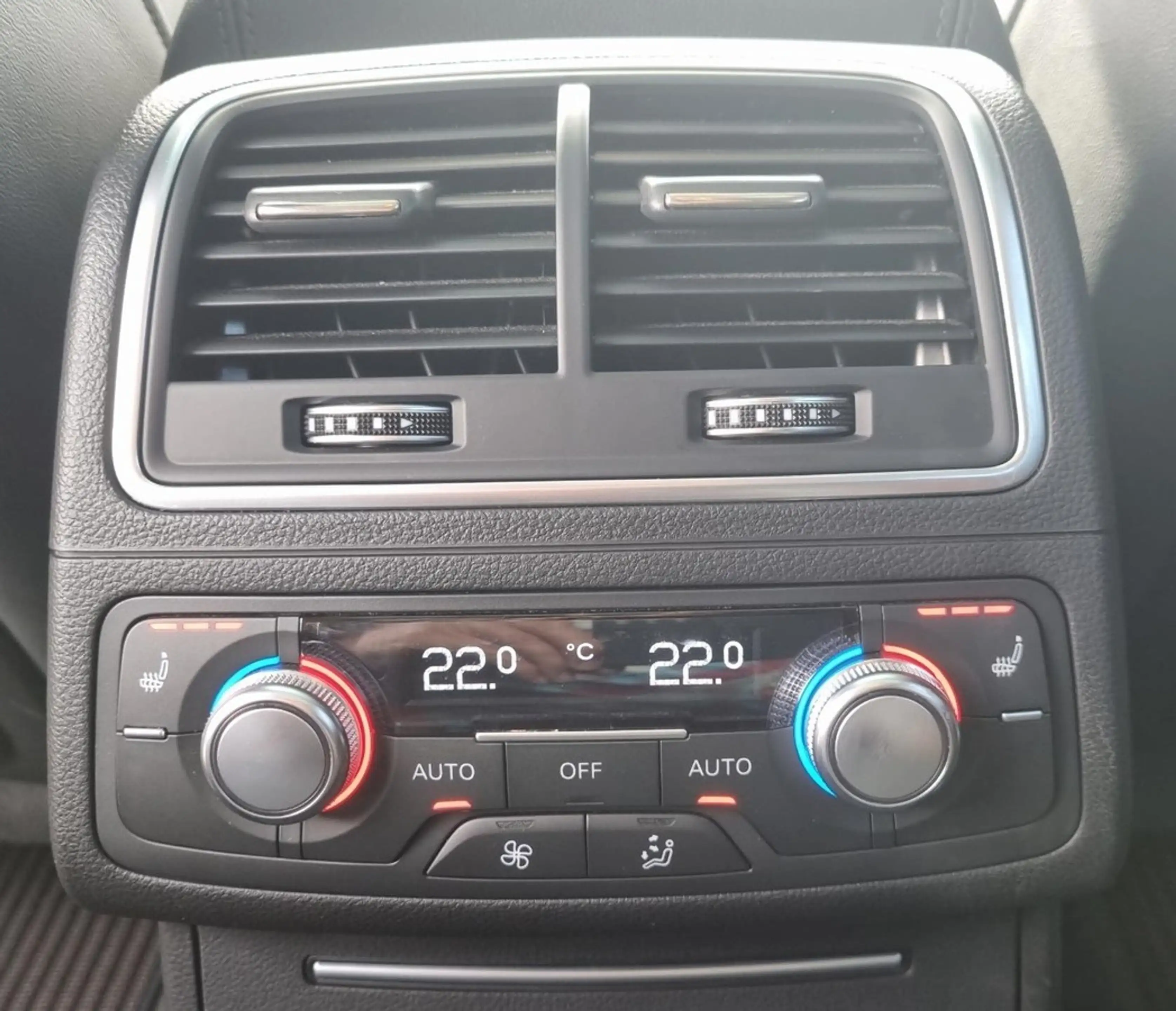 Audi A6 allroad A6 allroad quattro 3.0 TDI *SHZ*AHZV*XENON*KLIMA — photo 12