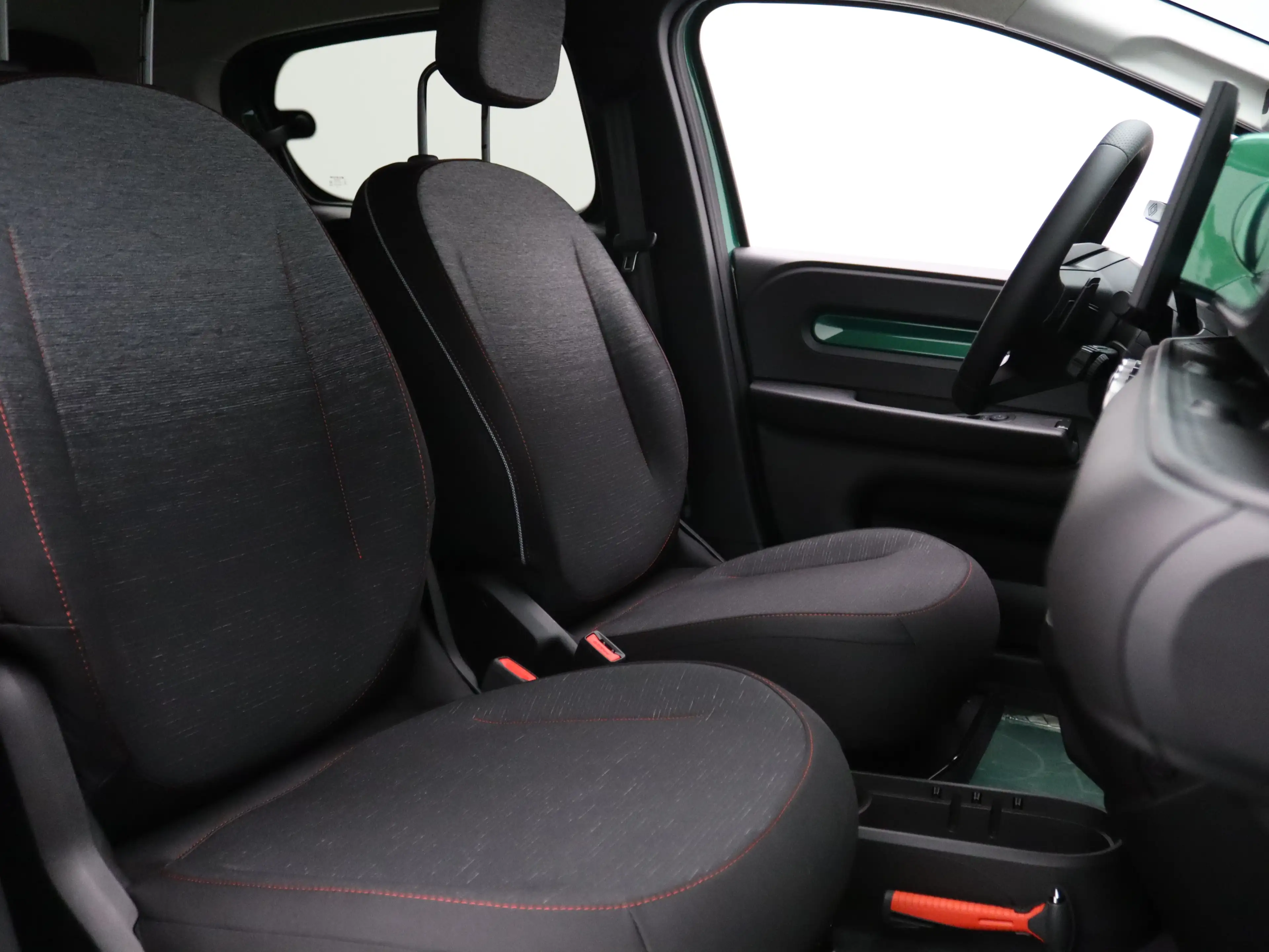 Renault Twingo Techno | Achteruitrijcamera | LED-achterlichten | — photo 31