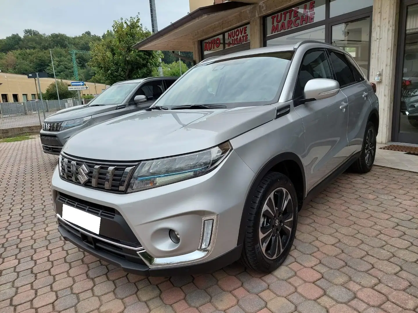 Suzuki Vitara 1.4 HYBRID 2WD ALLGRIP MOD:TOP E STARVIEW srebrna - 1