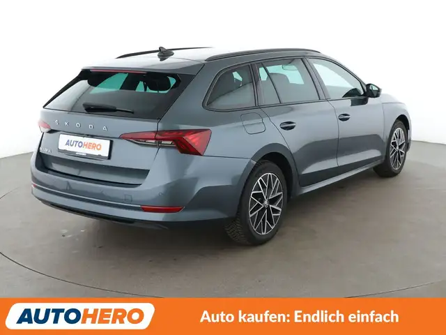 Skoda Octavia view 6