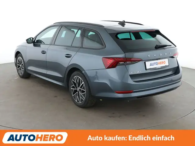 Skoda Octavia view 4