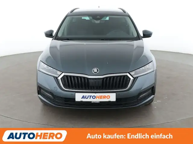 Skoda Octavia view 9