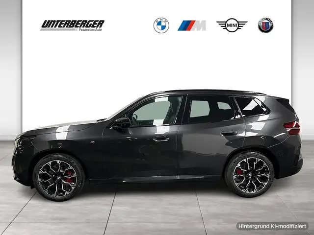 BMW X3 M view 3