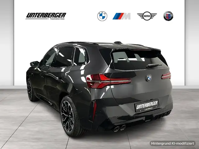 BMW X3 M view 4