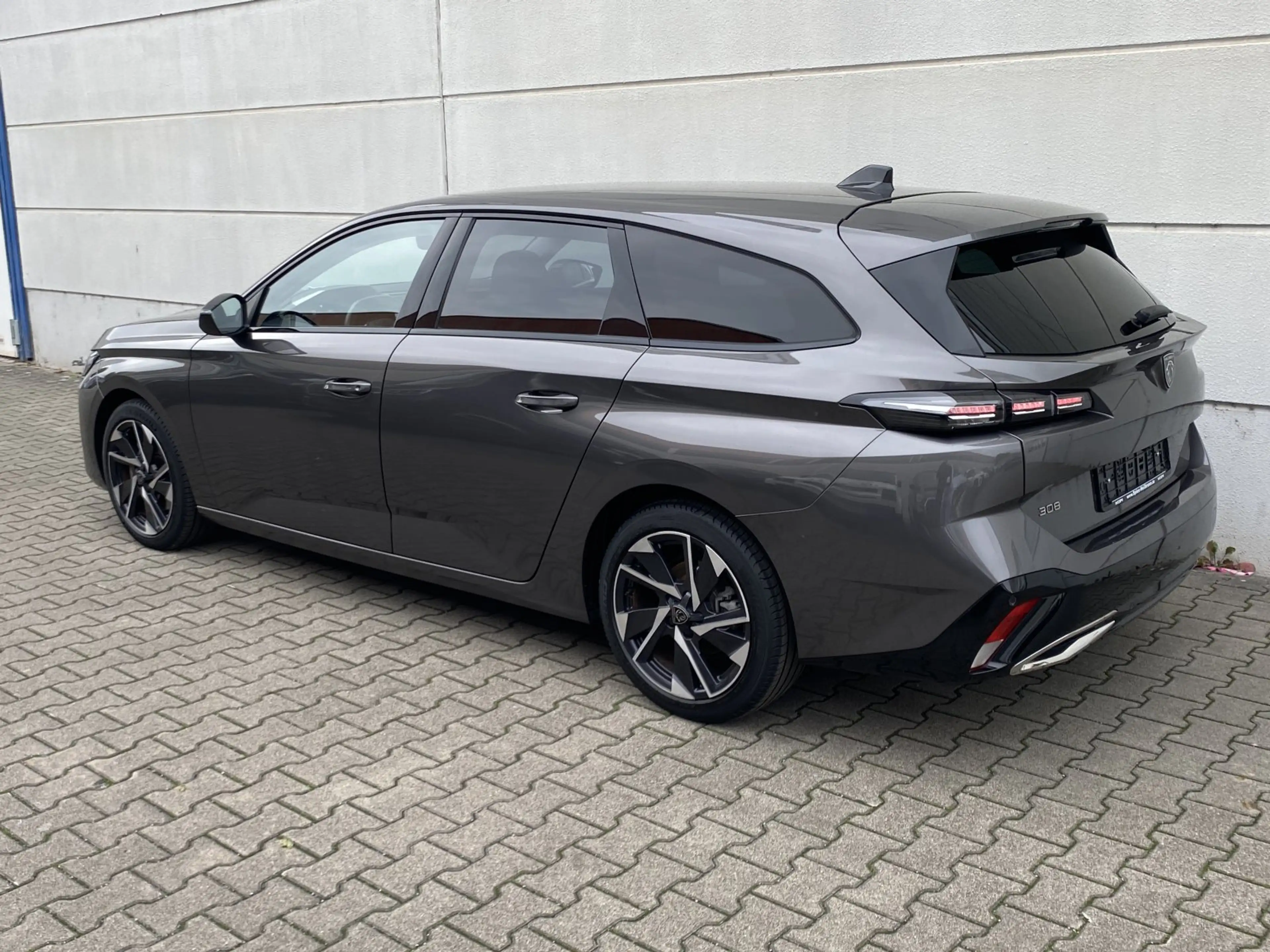 Peugeot 308 1.2 PureTech  Allure Pack ACC Tmat Shz Nav CarPlay — photo 8